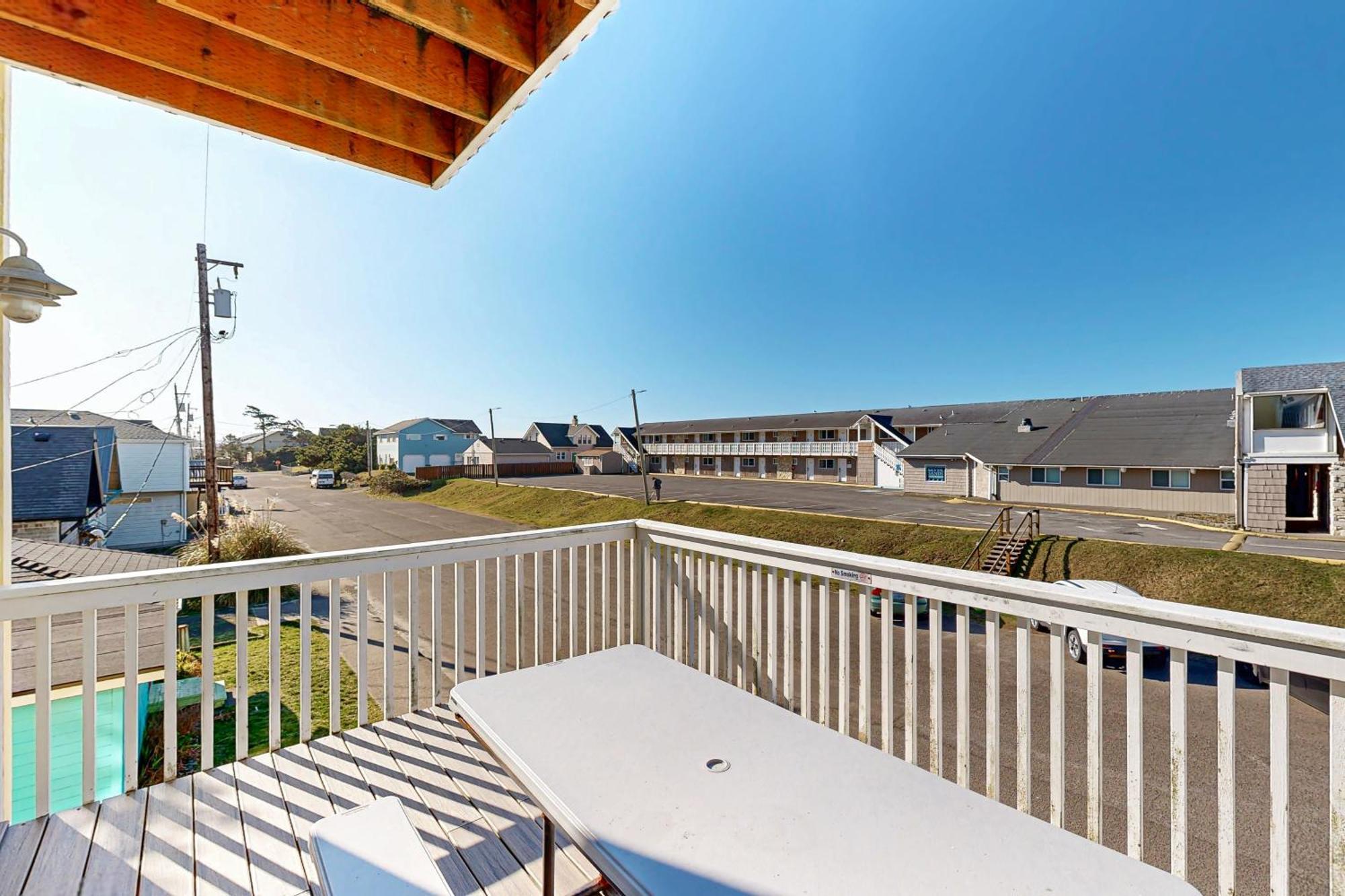 Ninos Al Mar Villa Rockaway Beach Exterior photo